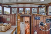 Historic Charming Boat in Downtown Harbor - WiFi