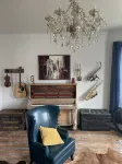 Historic 1886 House locate convienently - 4성급