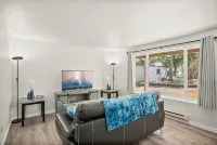 Cozy Lake City Getaway - Apartments