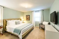 Stay in Franklin - Close to Downtown - Fire Pit & Grill - บังกะโล