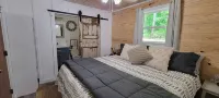 Creekside Cottage –Hot Tub!, Pool Table, Firepit & Pet-Friendly in the Nantahala - Country Houses