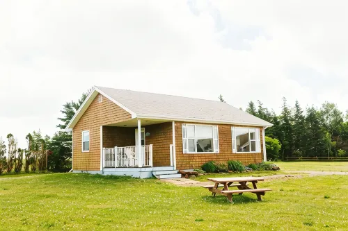 Unit 3 - Bay view cottage, near coffee shops, restaurants and beach - Homestays