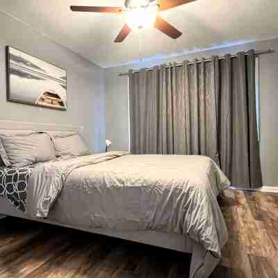 Niagara Falls House - 4 mins to Falls Rooms