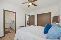 Clean 2 Bed Bungalow, Free Parking, Fast WiFi, Near GU - Bungalows