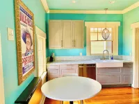 Longhorn Lodge - In the Heart of Central Austin, near U.T the "Drag" - Holiday bungalows