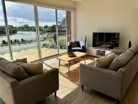 Raglan Retreat With Water Views - Wi-Fi