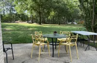 BestStays@King Bee. Large Groups OK.TVs in rooms and Newly Fenced Backyard