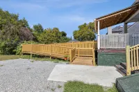 Spacious Home Chef's Kitchen, BBQ Grill, 5 Min Cle Clinic, Hot Tub, ADA, King - Jacuzzi