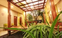 Zaen Hotel Syariah Solo - 2-Star