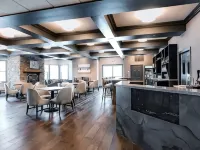 호텔 노보 캐스케이드, 태피스트리 컬렉션 바이 힐튼 캐스케이드 호텔