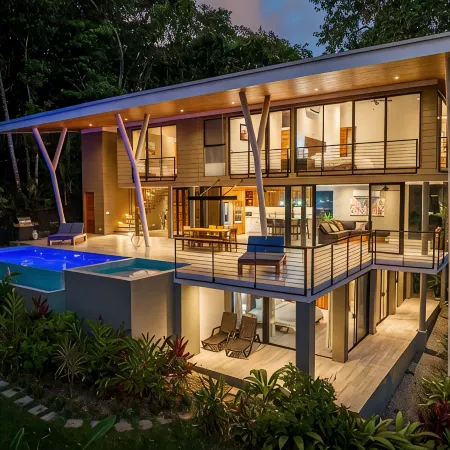 Tropical 4 Bedroom Luxury Home with Pool & Hot Tub