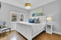 BIG GROUP TRIPS! PRIME LOCATION 2MILES TO BROADWAY!!! UP TO 5 HOMES TOGETHER! - 5-Star