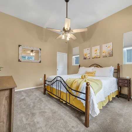 Cozy 1-bedroom apartment in charming Flagstaff with Hot Tub, Wi-Fi and AC.