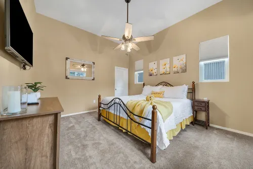 Cozy 1-bedroom apartment in charming Flagstaff with Hot Tub, Wi-Fi and AC. - 4 Sao