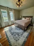 Townview Farmhouse - Bourbon Trail - Farm Stay - 4-Star