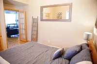 * Best Location on the Wine Trail! * Hiking Trail 1 min away * Wi-Fi * - Wifi