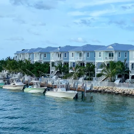 Stunning BRIGHT Direct Waterfront 5/4 Home! Private Pool, Hot Tub & Dock!