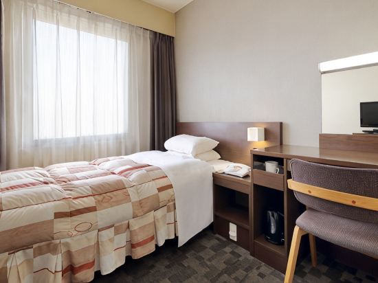 Bridal & Hotel Raffine