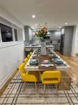 Swanky Rooftop, Birthday, Anniversary sleeps 16 - Homestays