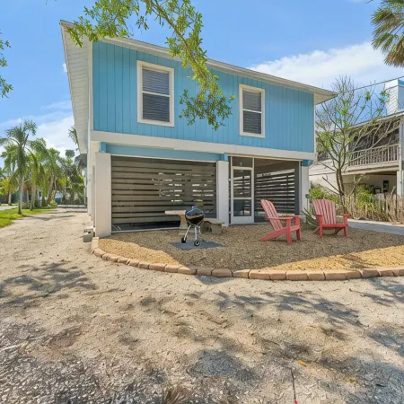 Escape to Anna Maria Island!