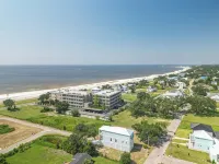 Amazing Beach Views - Sleeps 8 - Boutique