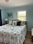 Updated, cozy cottage in Duck – 4 bedrooms, in town & oceanside w/ views! - 3-Star