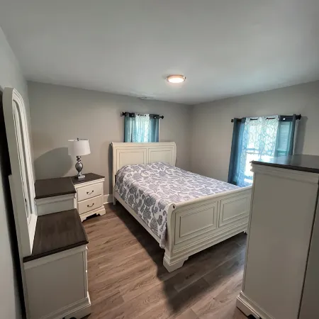 Peaceful Onset Beach Home. 5 Bedrooms, Wareham MA