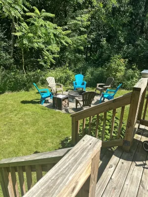 Two separate updated secluded cottages for one price. near beach & restaurants - 4-Star
