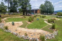 South Shore 1 Bdrm! Gameroom! MiniGolf, 2 Pools, Pickleball, Tennis, Etc! - 4-Star