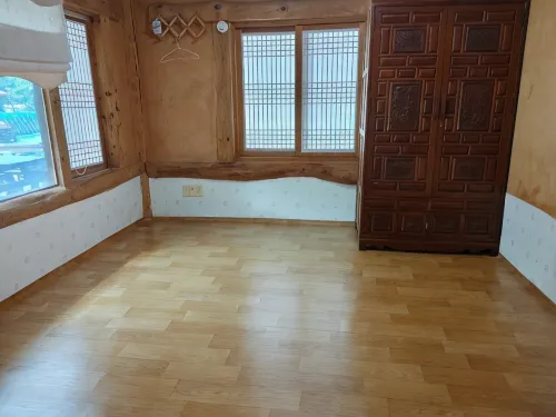 Yangsan (Baenaegol) Dainchon Pension - เพนชั่น