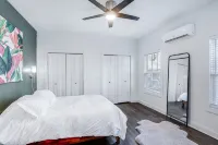 The Westchester - A modern bungalow 9-minute walk to downtown Ball Ground - 4-Star