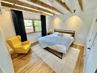 Bankers Loft w/ Washer, Dryer King Size Bed Beautiful Space for a Beautiful Stay - 3 tähden