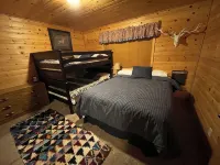 Cozy Corner Cabin - Hytter
