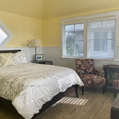 Charming Studio / Cottage in Marina BHI & Shoals Club Available