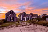 Cottage #8 - Spectacular views of Cape Cod Bay on a private association beach! - WiFi