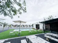 Peeranon Resort - ที่มีที่จอดรถ