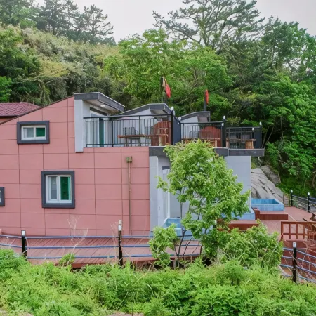Yeosu the Pogeun Pension