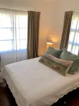 Centrally located "Bargara Beach Cottage" - พร้อมWifi