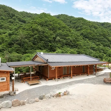 Gwangyang Eochieseo Joeunjip Pension