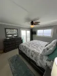 Gorgeous Beachfront Condo! - 4つ星