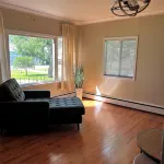 1 acre lake front 4 bedroom home on Buffalo Lake close to Downtown shops. - chambre d’hôtes