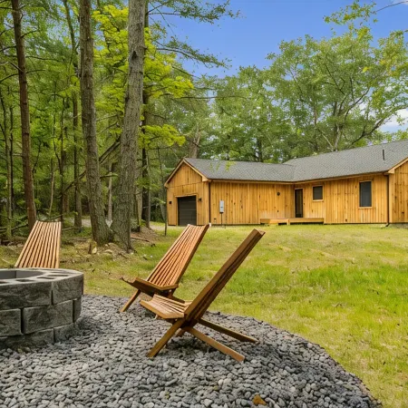 Private Cabin in the woods w/ firepit right next to Shenandoah River