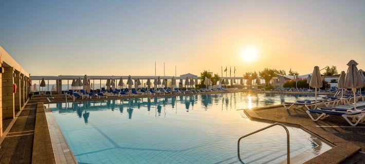 Annabelle Beach Resort Hoteles en Quersoneso