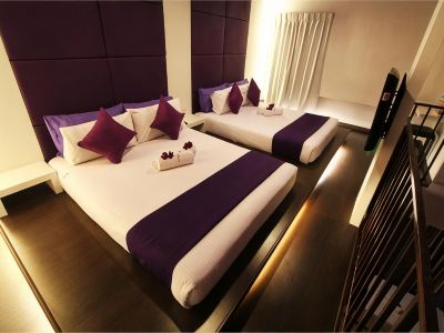 HereHotel Dormitory