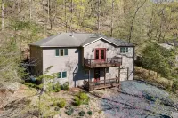 New 6 bedroom Massanutten home with 3 king beds steps from all the attractions - 무료 와이파이
