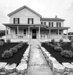 Remodeled Historical Home In Bourbonnais. - Wi-Fi
