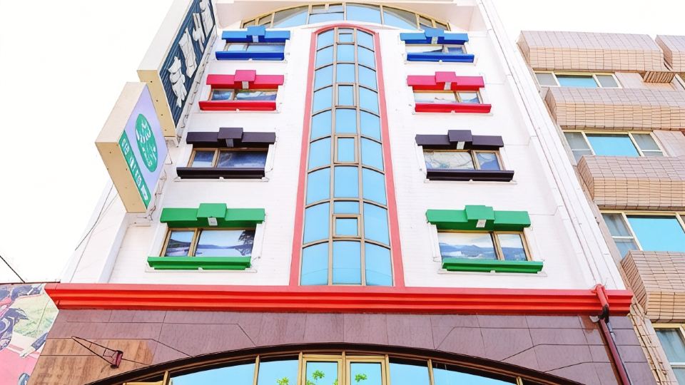 Seed Hotel