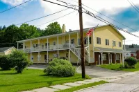 Updated Main St Condo in downtown Ludlow! - 2-Star