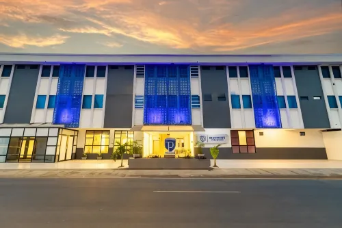 Hotel Presidente Beach Salinas - 3つ星