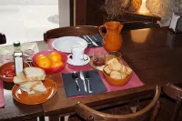 Urbi Apartments - breakfast